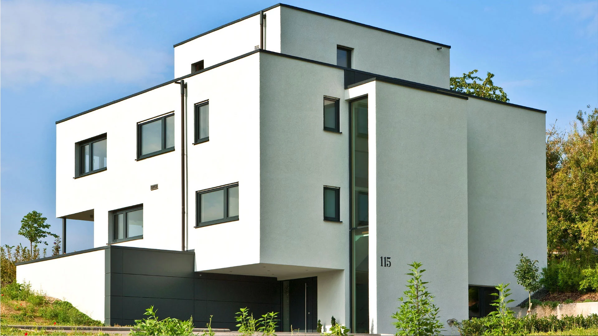 Der Fahrstuhl, der in Haus Collmann integriert ist, macht alle Etagen barrierefrei zugänglich. (Foto: BAUMEISTER-HAUS) 