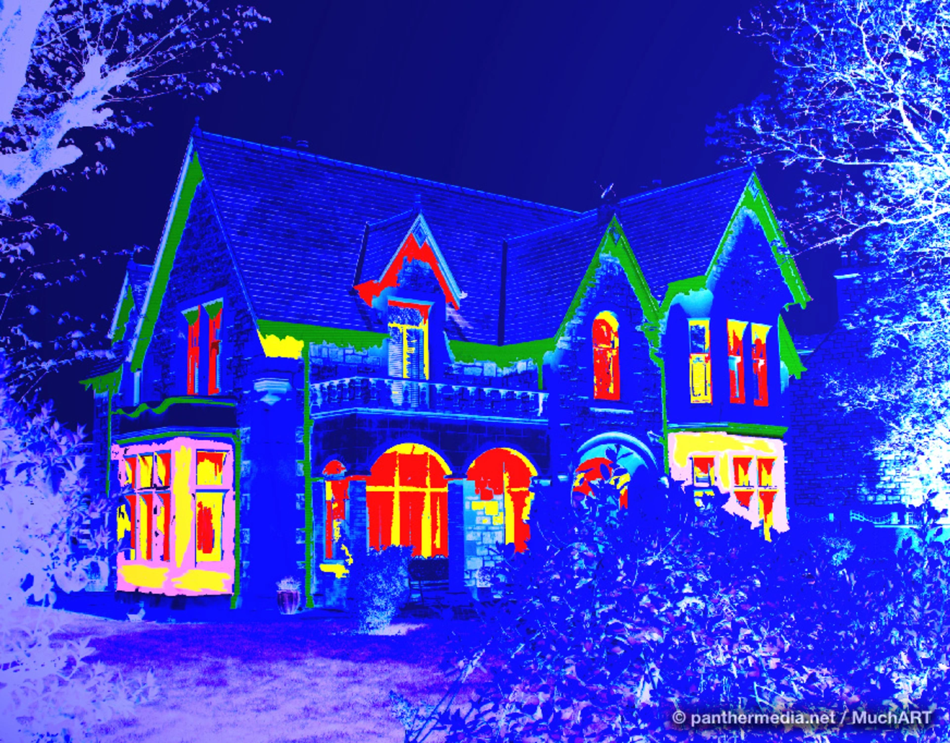 Wärmebild eines Gebäudes (Thermographie). (Foto: © panthermedia.net / MuchART)