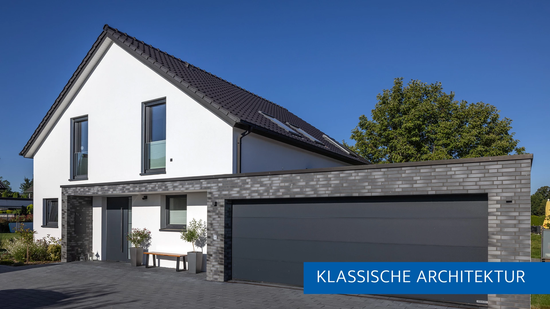 Kundenhaus Familie Zobel von BAUMEISTER-HAUS ist in der Kategorie Klassische Architektur bei den Hausbau Design Awards 2025 nominiert
